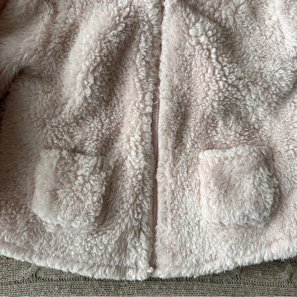 EUC Carter's Baby Girl Fleece Baby Bear Hoodie, Pink, 18 Months